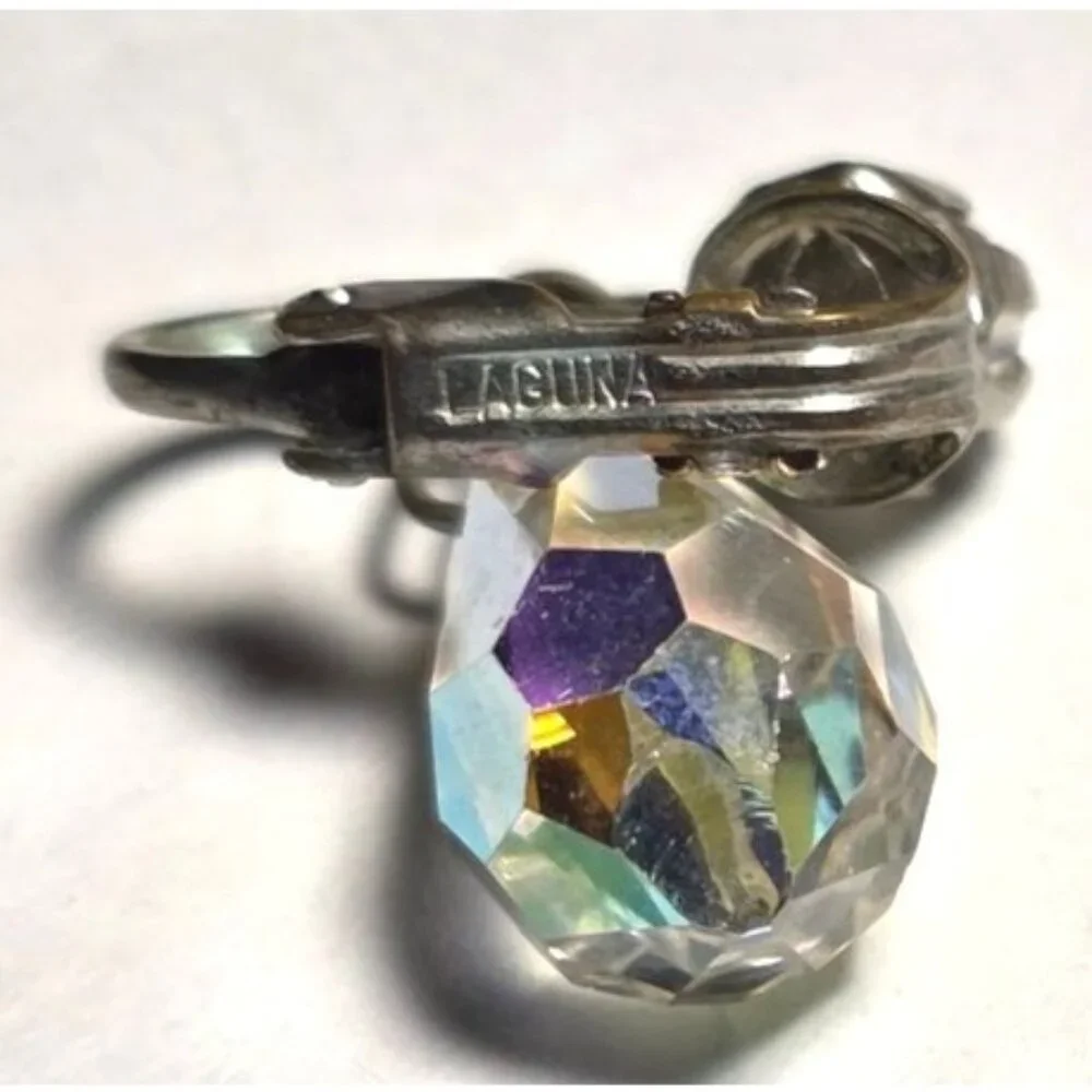 Vintage Laguna Aurora‎ Borealis Crystal Clip-On 1